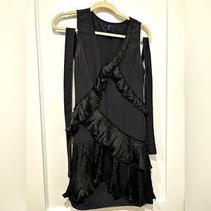 Black dress, 20s/30s style